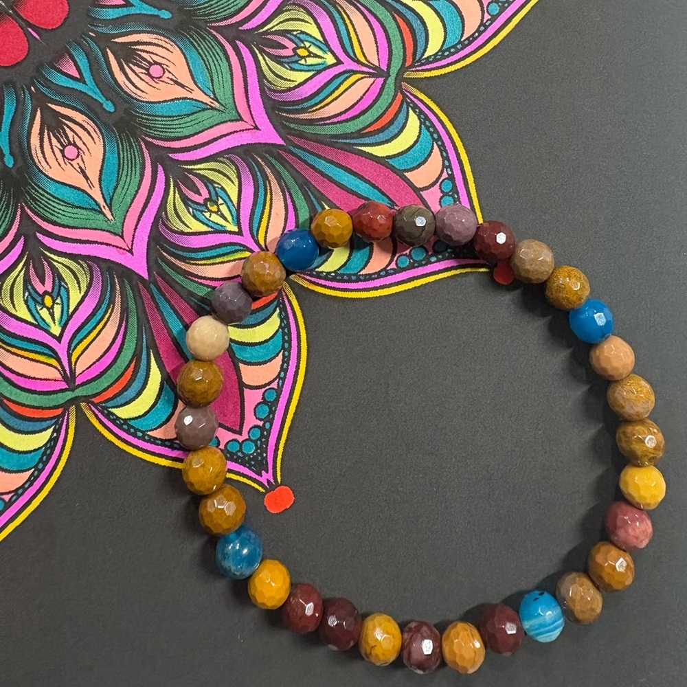 Mookaite and blue agate bracelet